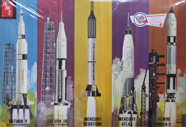 AMT 1-200 NR700 Man in Space Rocket Set